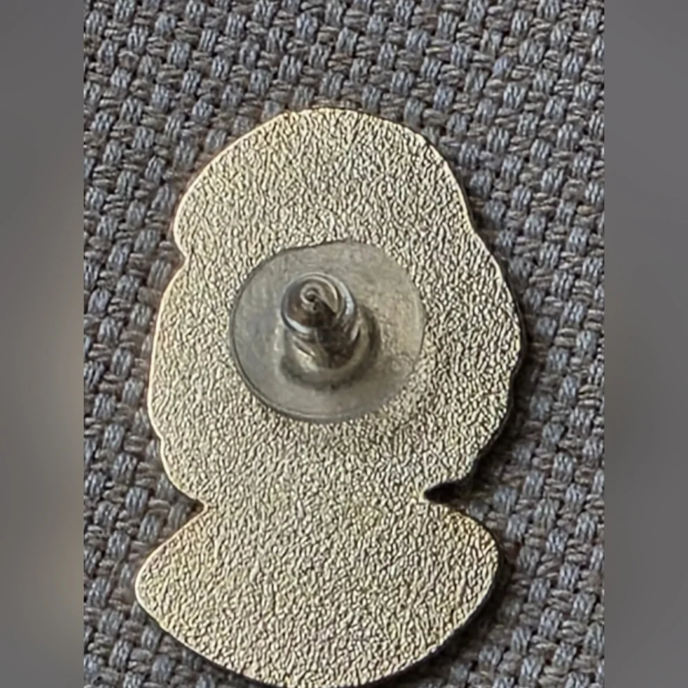 Marilyn Monroe Enamel Pin Brooch Approximately 1 Inch Retro Old Hollywood